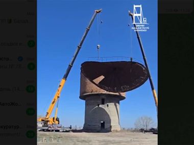 Крышу старого заброшенного здания демонтировали
