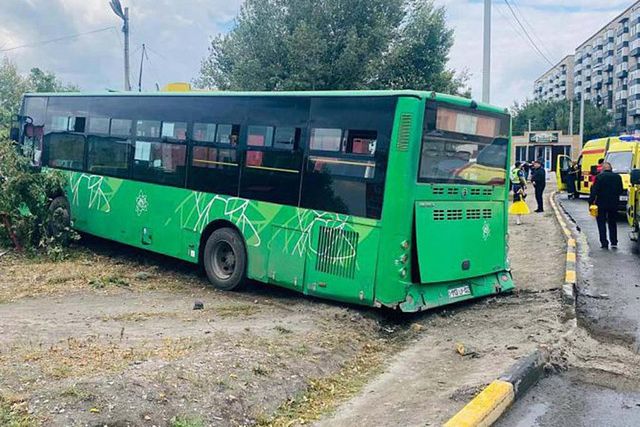 ДТП с автобусом в Семее: есть пострадавшие