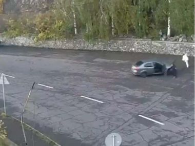 Нетрезвая пассажирка такси повредила чужой автомобиль на 2,5 млн тенге