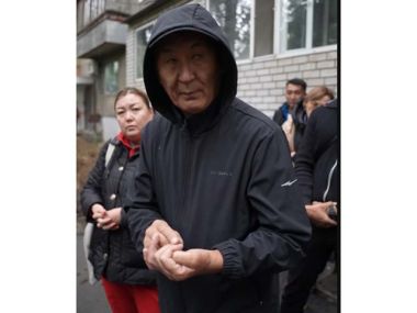Аким Семея провел выездное совещание с жителями 15-го микрорайона