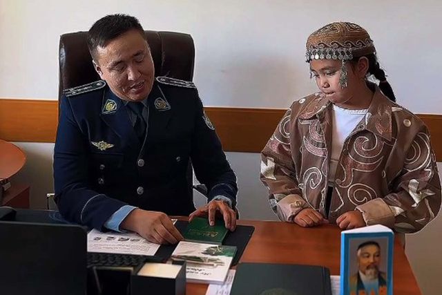 &laquo;Папа, а кто такой Абай?&raquo;: полицейский с дочерью отправился в Жидебай искать ответ