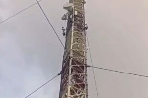 В ВКО полицейский и сотрудник ЧС предотвратили возможную трагедию