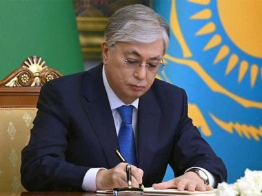 Президент подписал указ о досрочном прекращении полномочий маслихатов всех уровней
