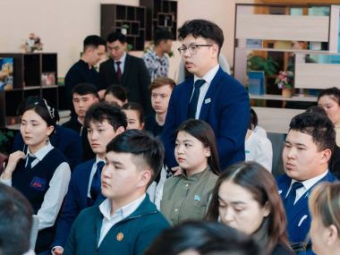 Государственная служба: Принцип «по блату» - не работает