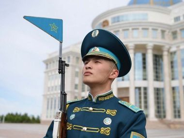 Отбор призывников в службу государственной охраны начинают в Казахстане
