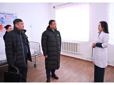 Аким области Абай посетил социально-значимые объекты села Кайнар