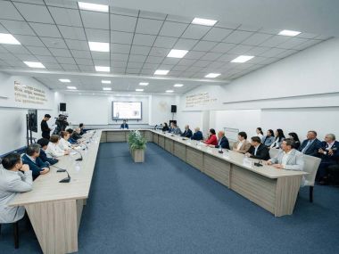 Аким области Нурлан Уранхаев встретился с представителями фонда «Қазақстан халқына»