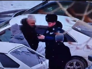 Более 500 нарушителей оштрафованы за загрязнение мест общего пользования в области Абай