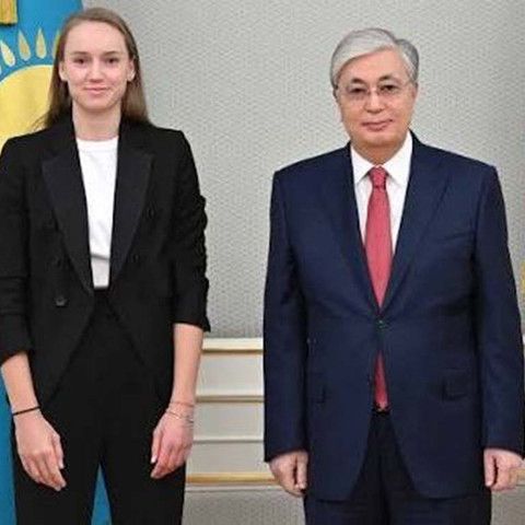 Президент поздравил Елену Рыбакину