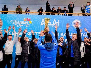В областном центре торжественно встретили команду футзального клуба «Семей»