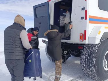 В области Абай из снежного плена спасено пять человек