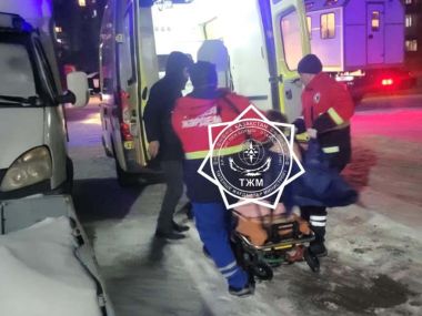 Огнеборец Семея спас женщину из горящей квартиры