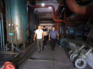 Заместитель акима области проверил ход ремонта теплоисточников Семея