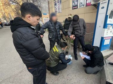 Полиция ВКО задержала вымогателя