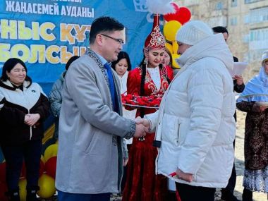 В поселке Шульбинск 26 семей получили новое жилье