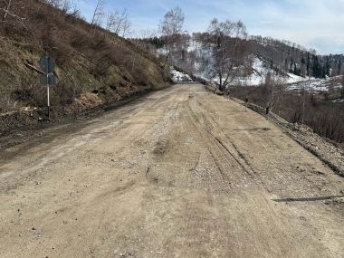 Дорожники за 16 часов восстановили повреждённый участок в ВКО
