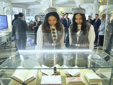 В Татарстане открылась выставка казахстанского музея-заповедника «Әзірет Сұлтан»
