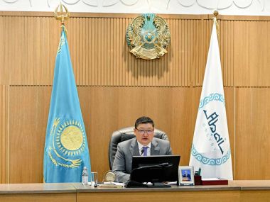 Деятельность госслужащих ориентирована на потребности граждан: Состоялось расширенное аппаратное совещание