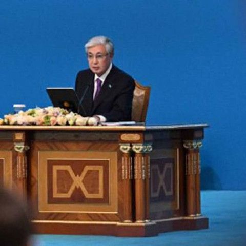 Президент анонсировал досрочные выборы в маслихаты