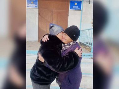 Мать и дочь встретились спустя 6 лет заключения в области Абай