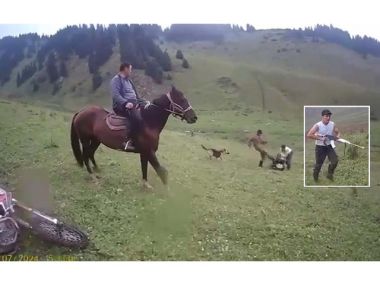 На мотоциклистов-эндуристов напали в горах