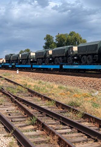 Казахстан в ближайшие дни направит военную технику и военных в Россию