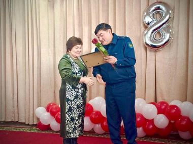 Сотрудниц уголовно-исполнительной системы поздравили с праздником