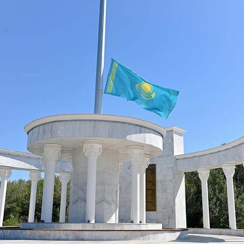 Первый объект акции &laquo;Абайға құрмет&raquo;: в Семее открылась Площадь государственных символов