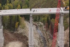 Завершено строительство одного из самых высоких мостов Восточного Казахстана