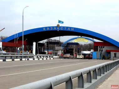 Казахстан меняет режим работы пунктов пропуска на границе с Россией, Китаем и Кыргызстаном