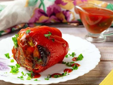 Аппетитная закуска из перца с брынзой