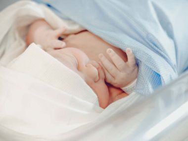 857 детей родились в стране в первый день действия новой Конституции